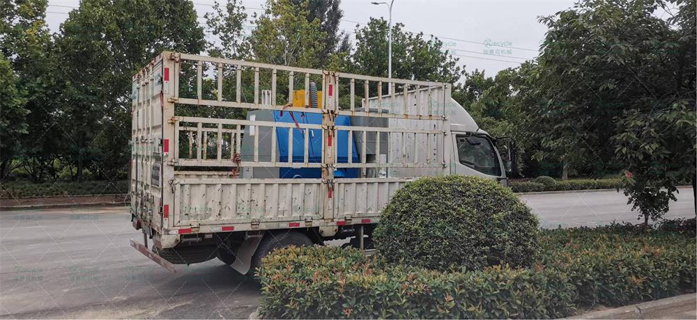 金屬破碎之銅線加工機發(fā)貨1.jpg